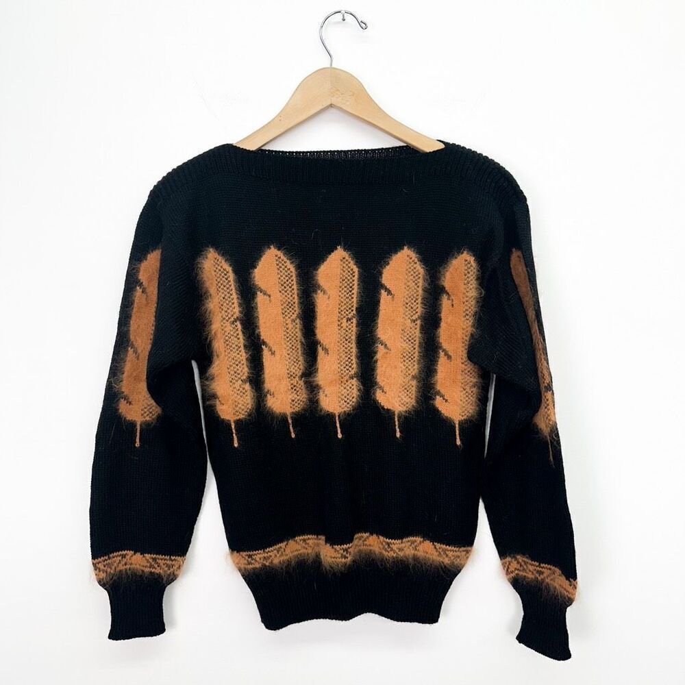 Jane Smith Aspen Women’s Black Tan Novelty Feather Printed Wool Sweater